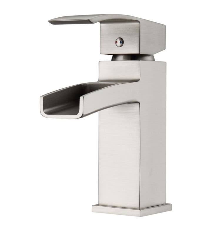 Polished Chrome Single Hole Bathroom Faucet D51553