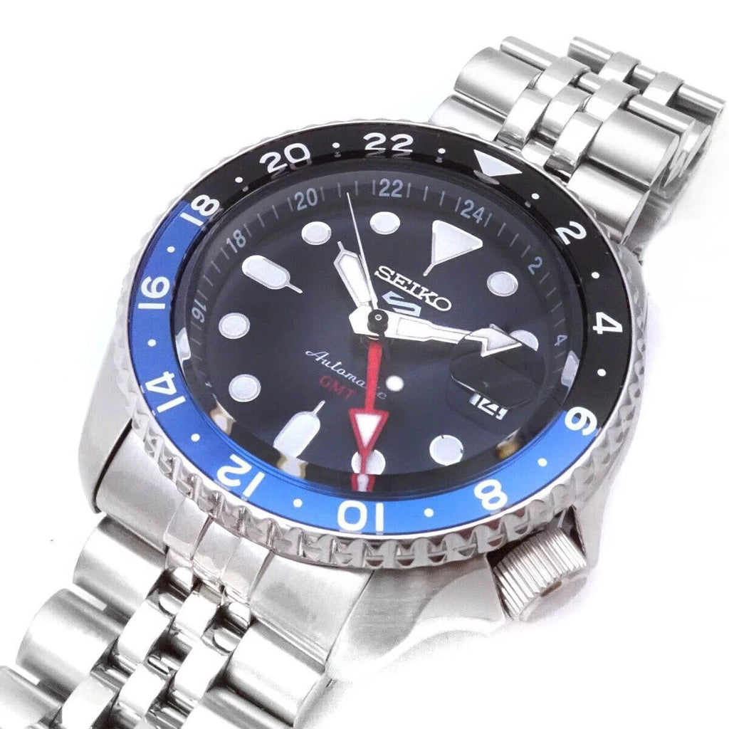 Black and Blue Bezel Watch D8388