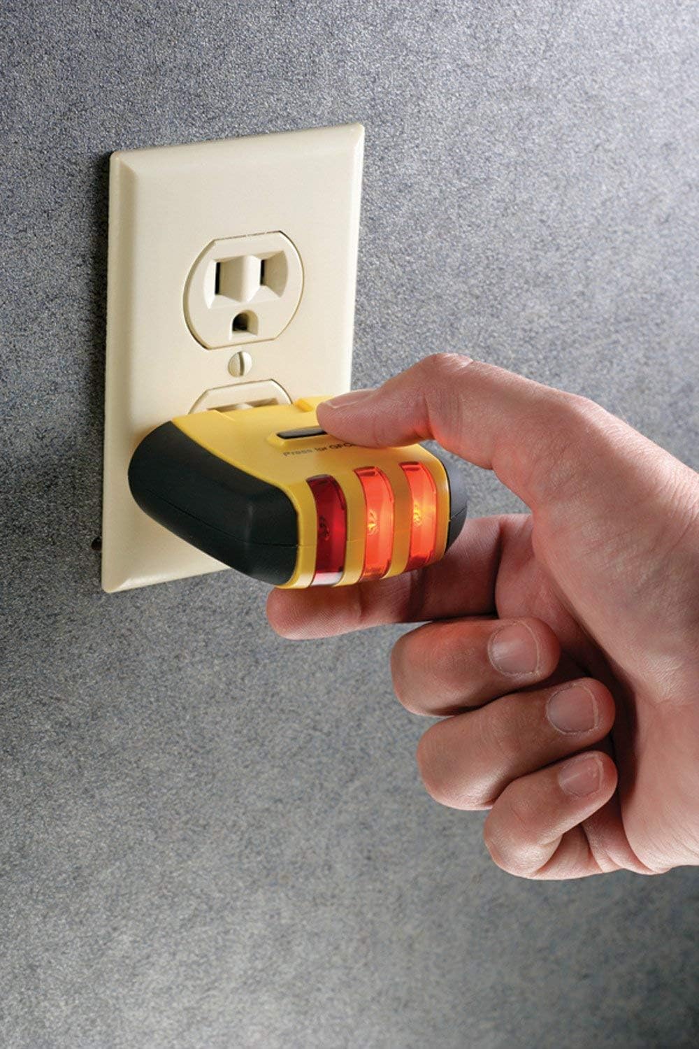 120V AC Circuit Breaker Finder and Accessory Kit G313