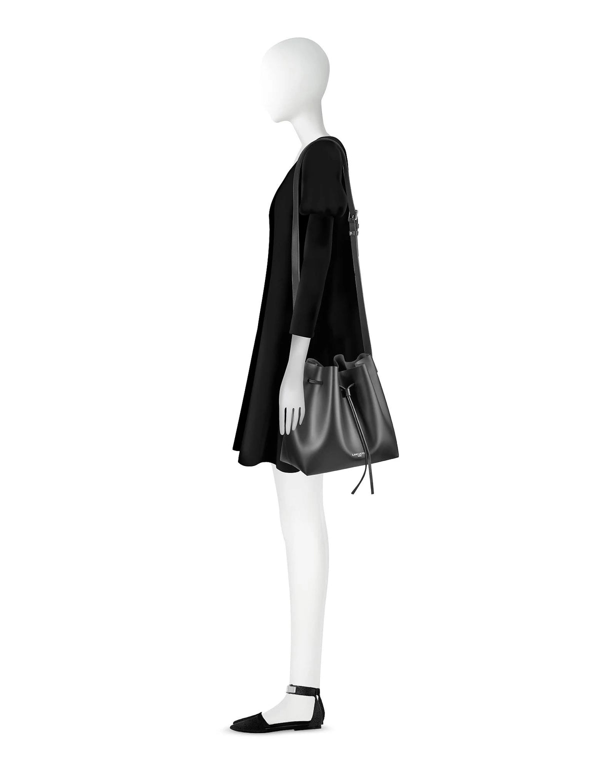 Black Leather Bucket Bag H749079